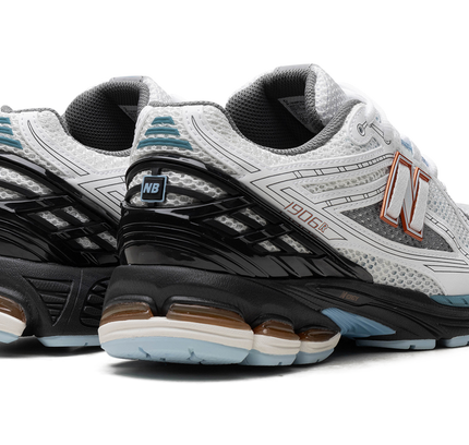 New Balance 1906R „Weiß Schwarz Kupfer“