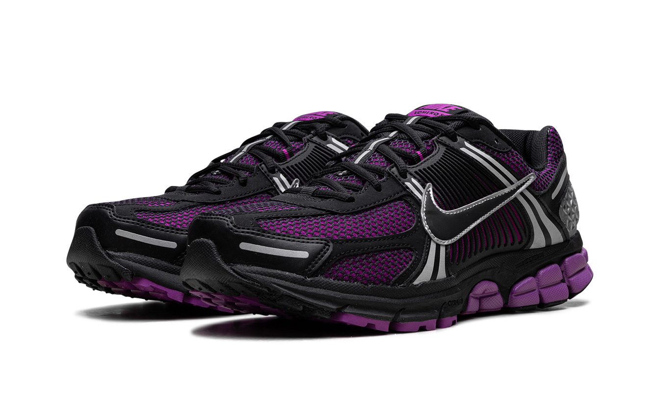 Zoom Vomero 5 „Schwarz Vivid Purple“