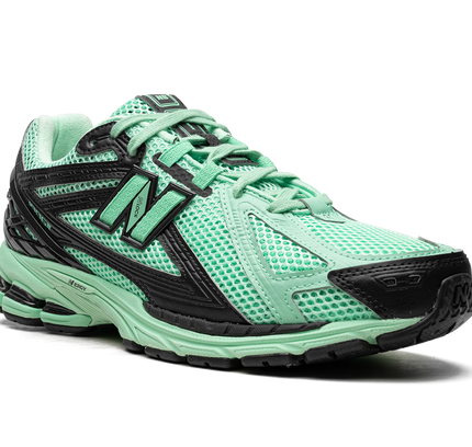New Balance 1906R "size? - Green/Black"