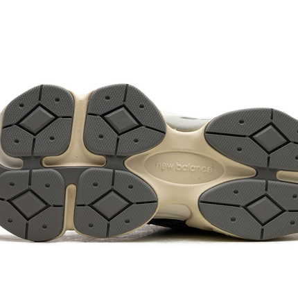 New Balance 9060 "Schwarzes Wildleder" 