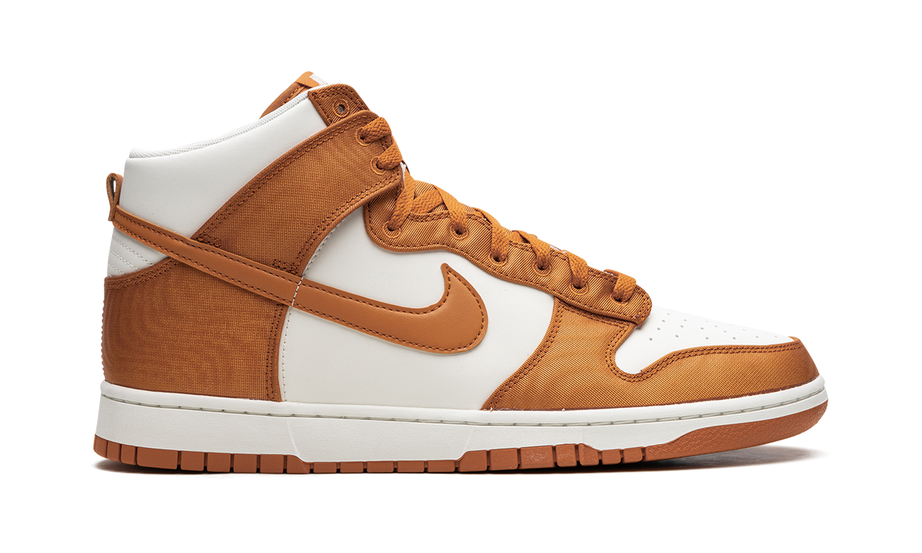 Nike Dunk High "Monarch"