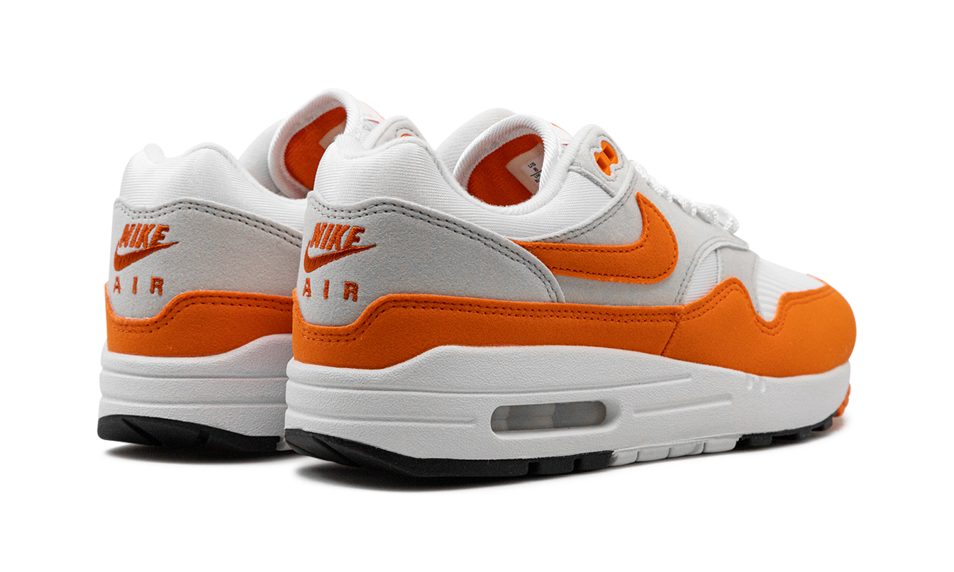 Nike Air Max 1 WMNS "Safety Orange"