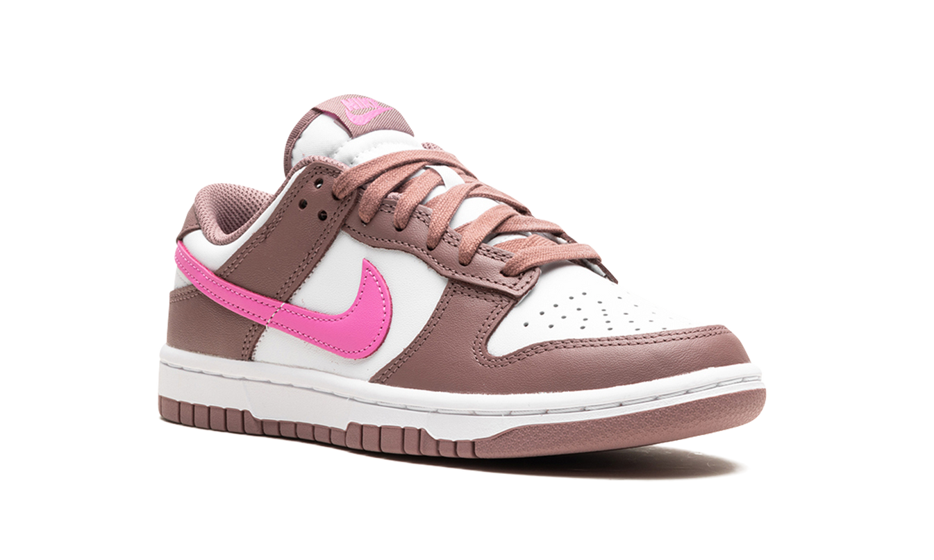 Nike Dunk Low WMNS "Smokey Mauve"