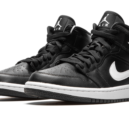 Air Jordan 1 MID WMNS "Black / White"