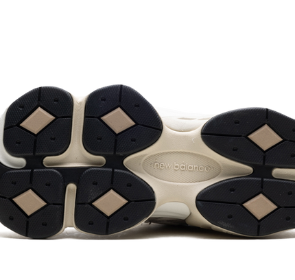 New Balance 9060 "Oatmeal"