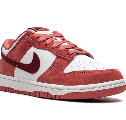 Nike Dunk Low WMNS "Valentine's Day"
