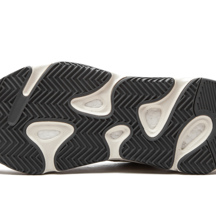 Yeezy Boost 700 V2 „Creme“