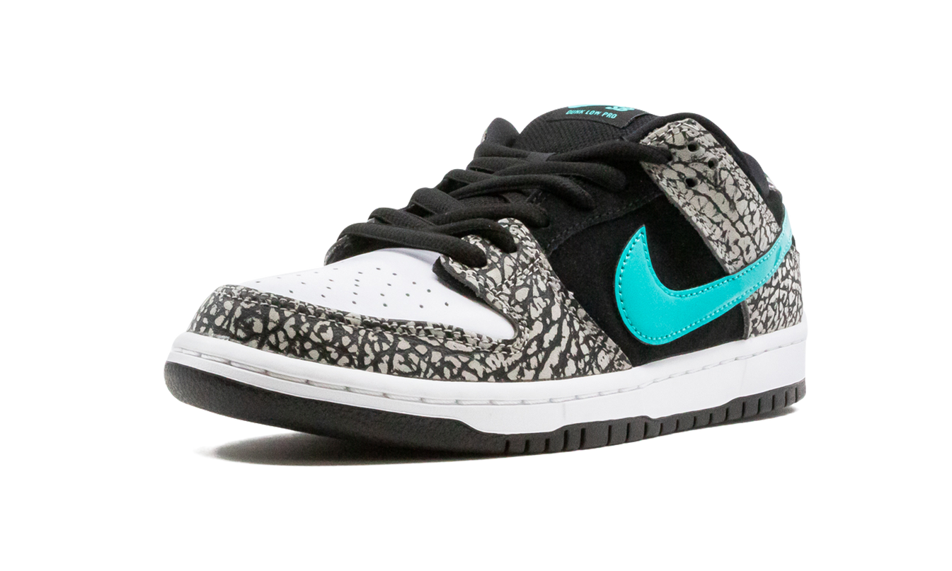 Nike Dunk SB Low Pro "Elephant"