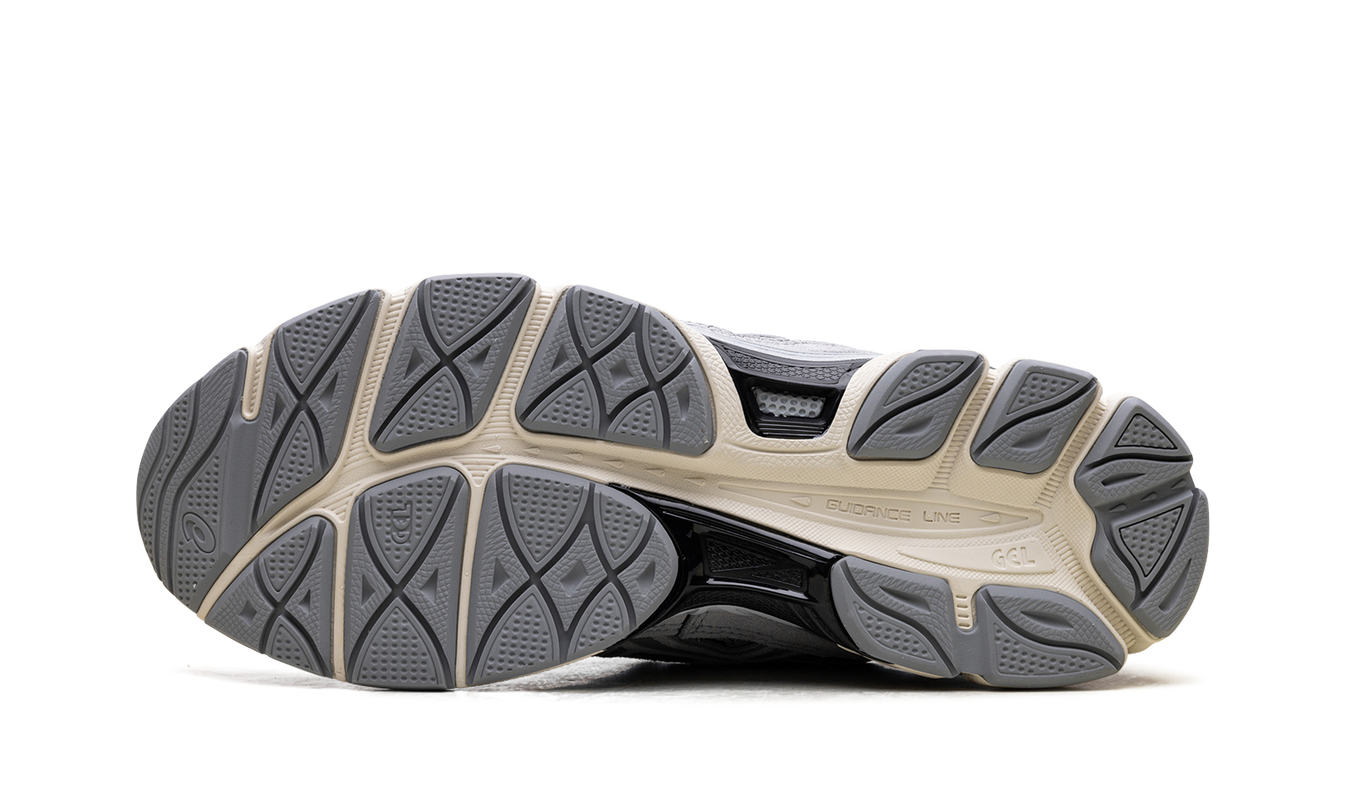 Asics GEL-NYC "Black Piedmont Grey"