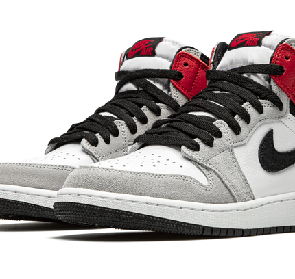 Air Jordan 1 Retro High OG GS "Light Smoke Grey"