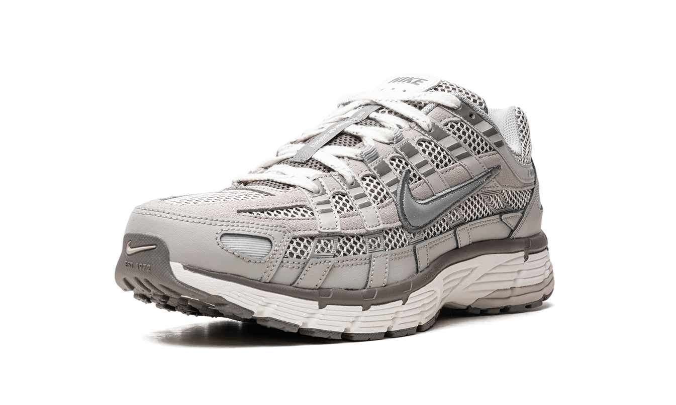 Nike P-6000 "Leichtes Eisenerz"