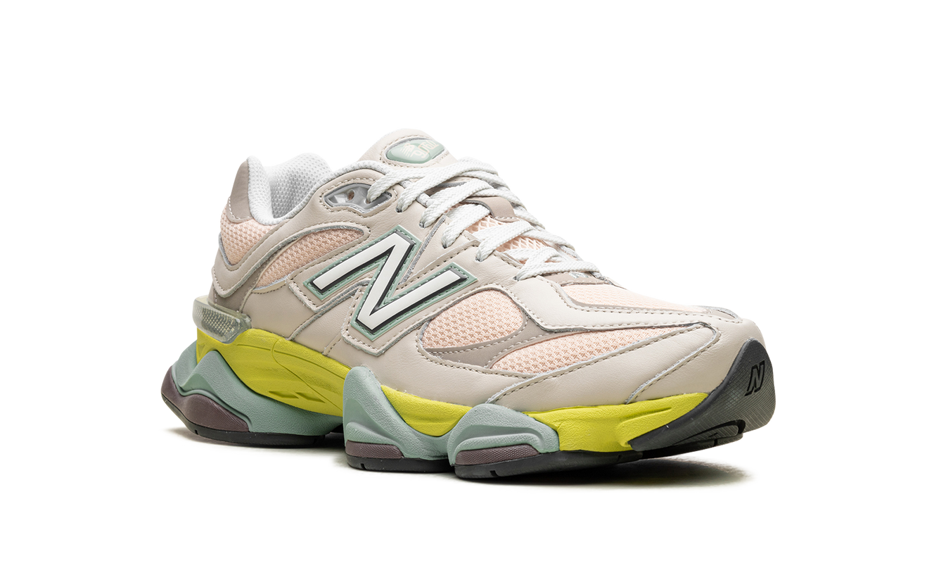 New Balance 9060 "Moonbeam"