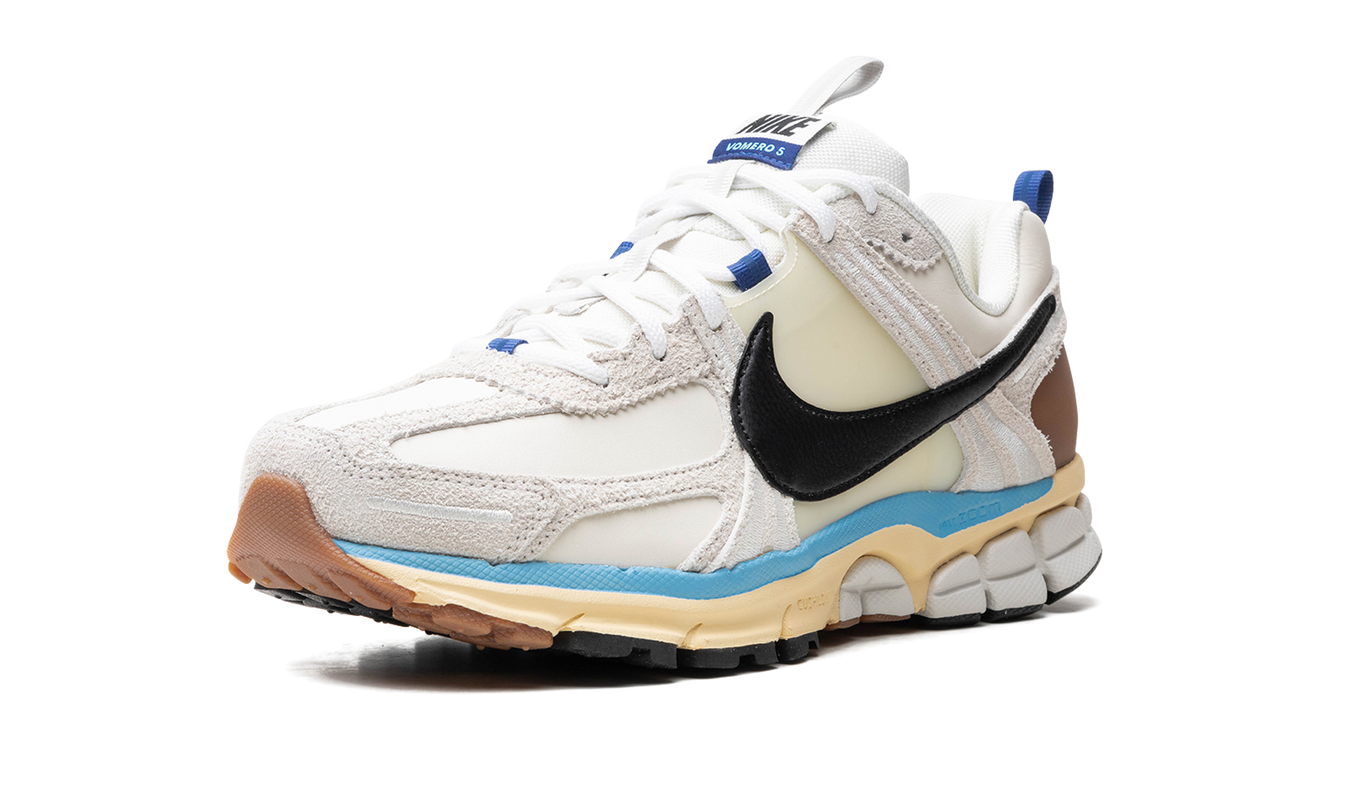 Nike Zoom Vomero 5 WMNS "Design By Japan"