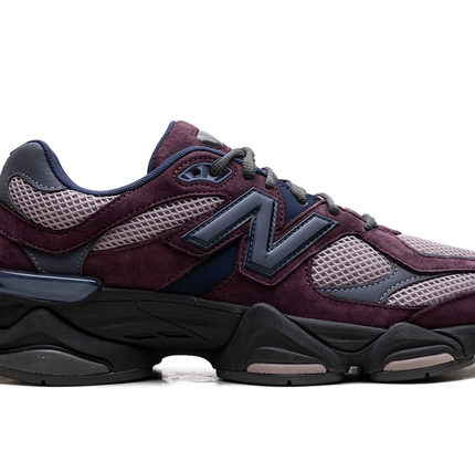 New Balance 9060 „Pflaumenbraun Eiswein“