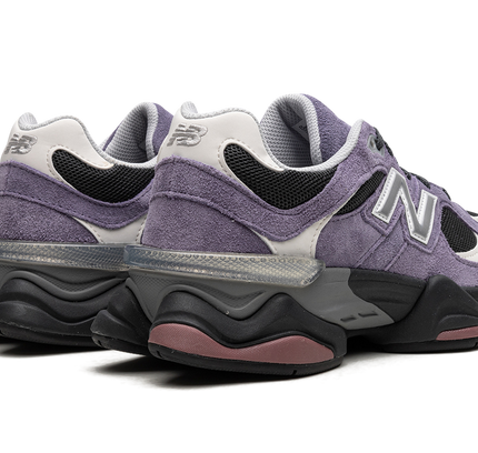 New Balance 9060 „Violet Noir“