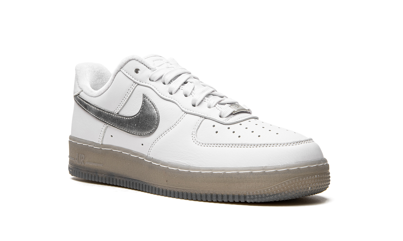 Nike Air Force 1 "White / Metallic Silver"