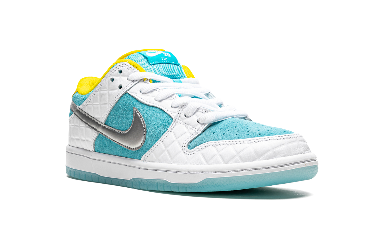Nike Dunk SB Low "FTC Lagoon Pulse"