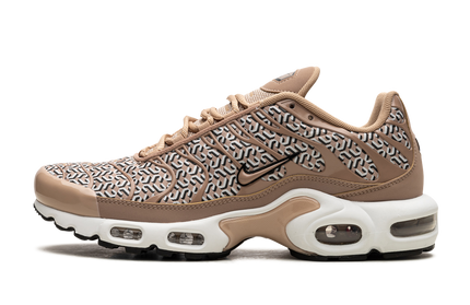 Nike Air Max Plus WMNS „United In Victory“