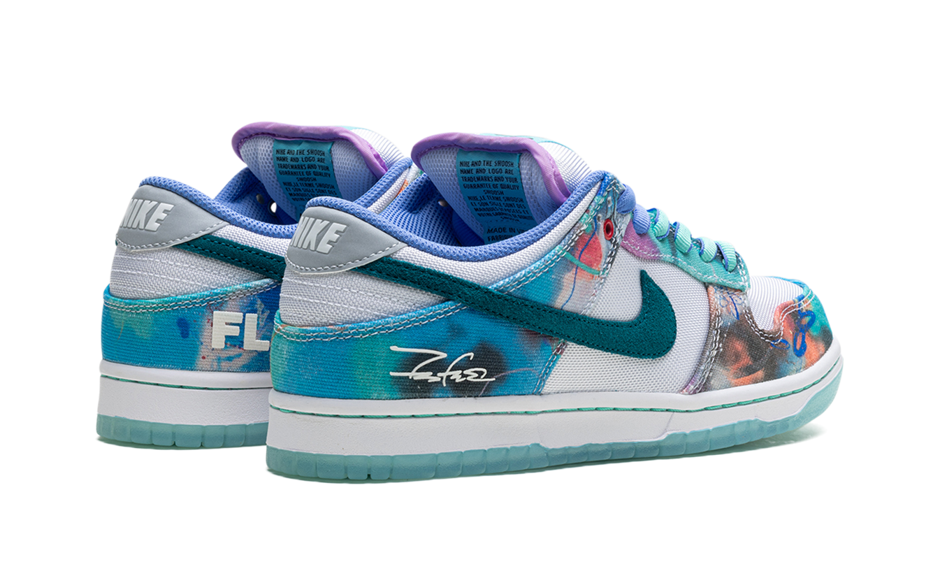 Nike Dunk Low SB "Futura Laboratories - Bleached Aqua"