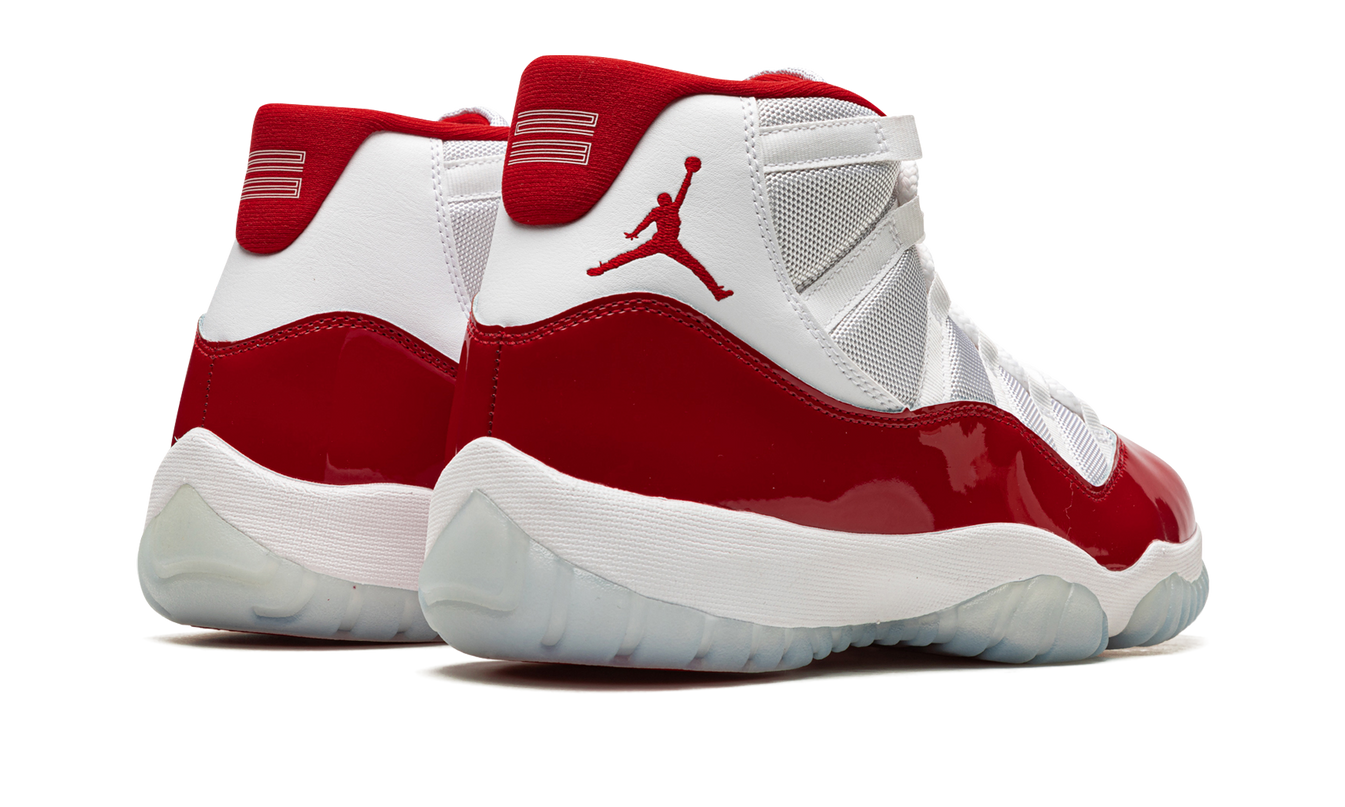 Air Jordan 11 "Cherry 2022"
