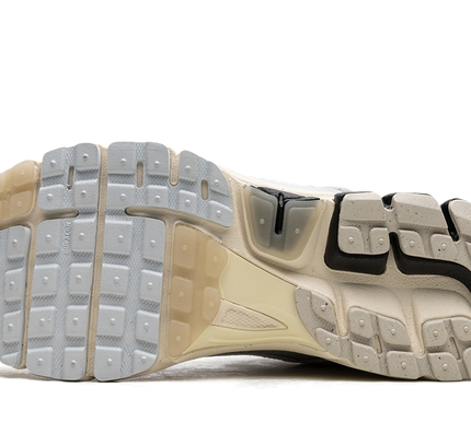 Nike Zoom Vomero 5 "Supersonic"