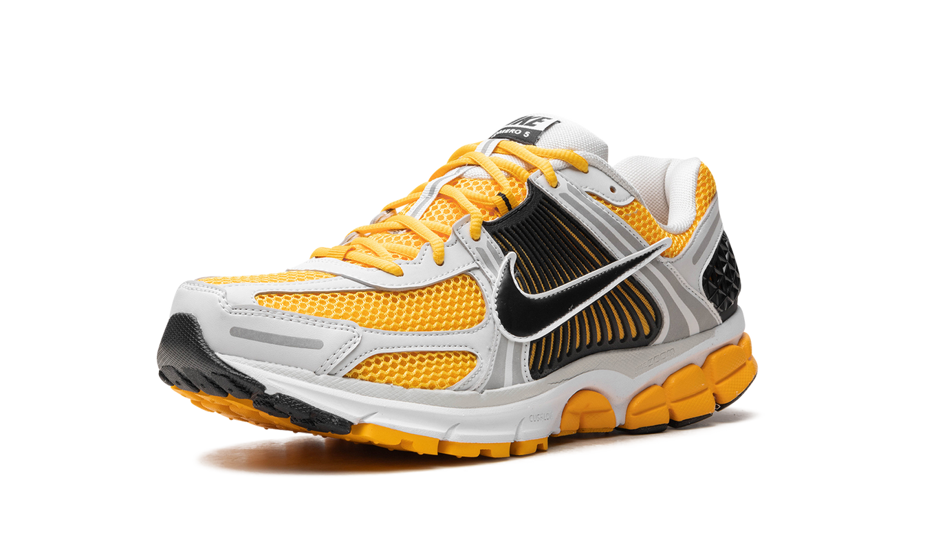 Nike Zoom Vomero 5 "University Gold'"