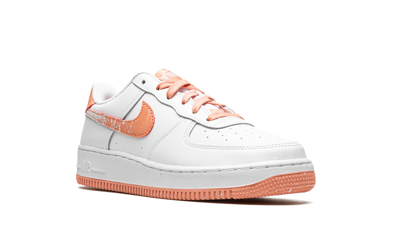 Nike Air Force 1 LV8