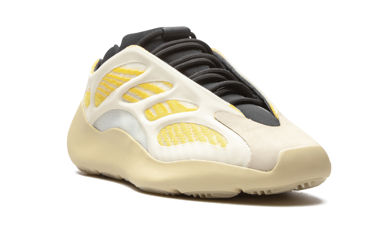 Yeezy 700 V3 „Saflor“