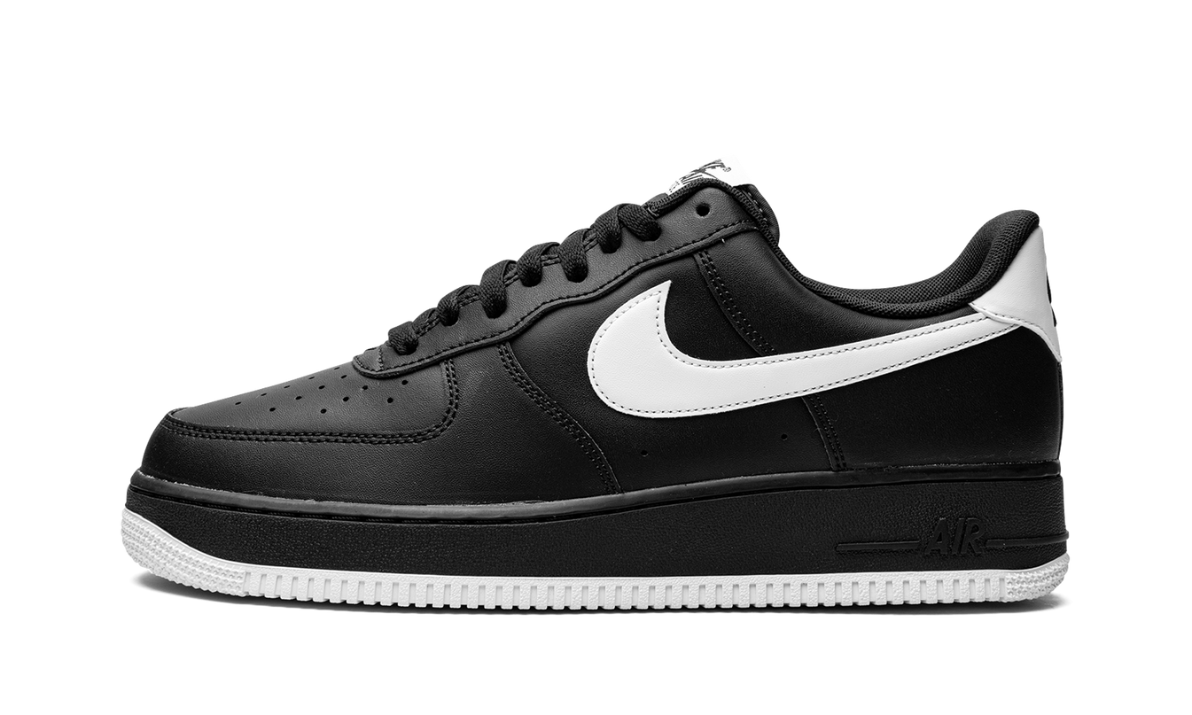 Nike Air Force 1 '07 "Black / White"