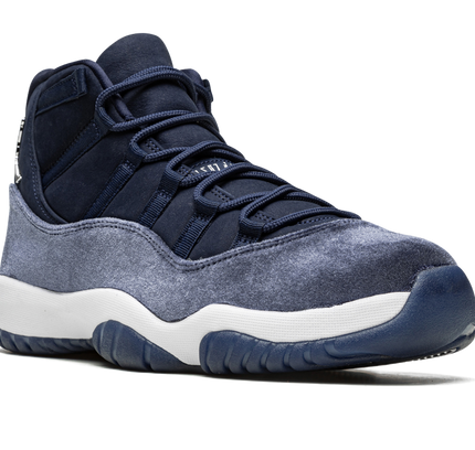Air Jordan 11 Velvet WMNS "Midnight Navy"