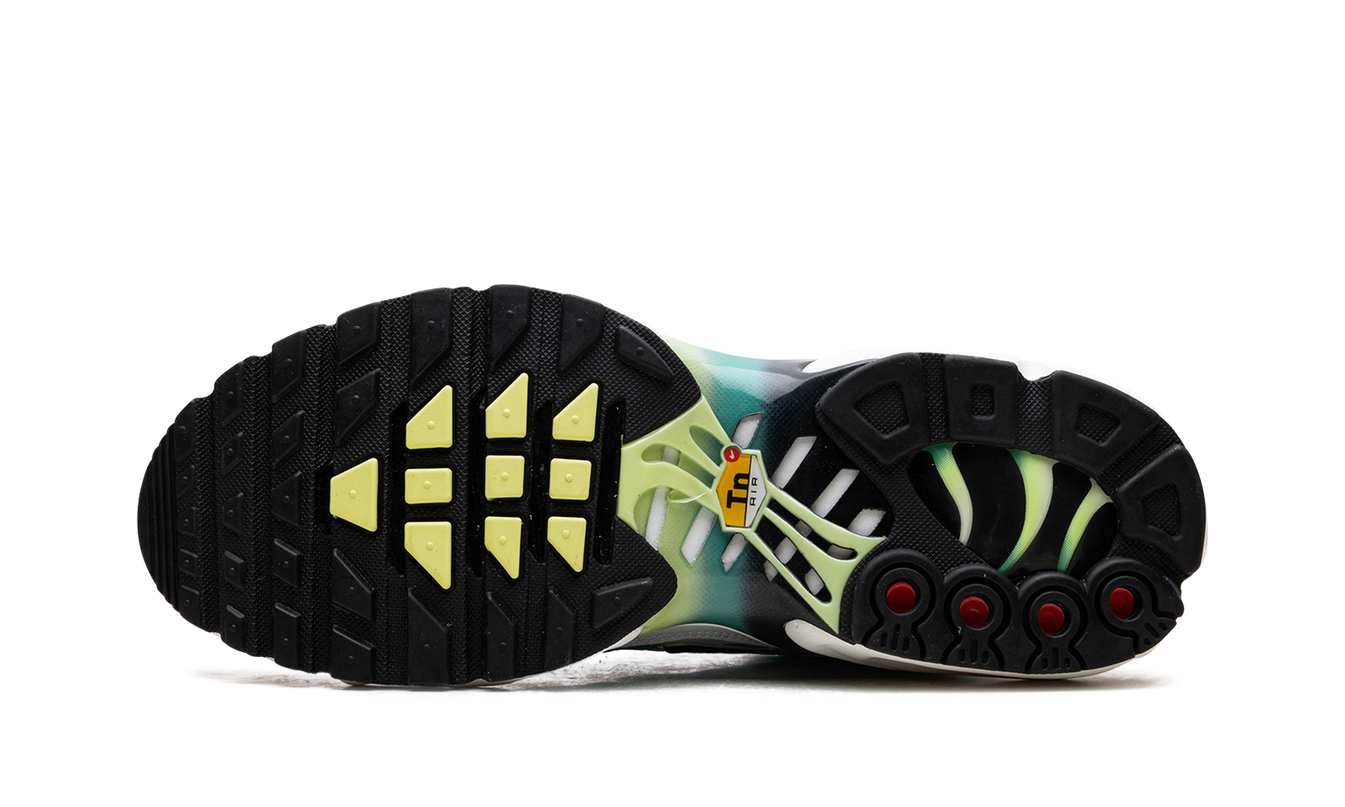 Nike Air Max Plus WMNS "Dusty Cactus Barely Volt"