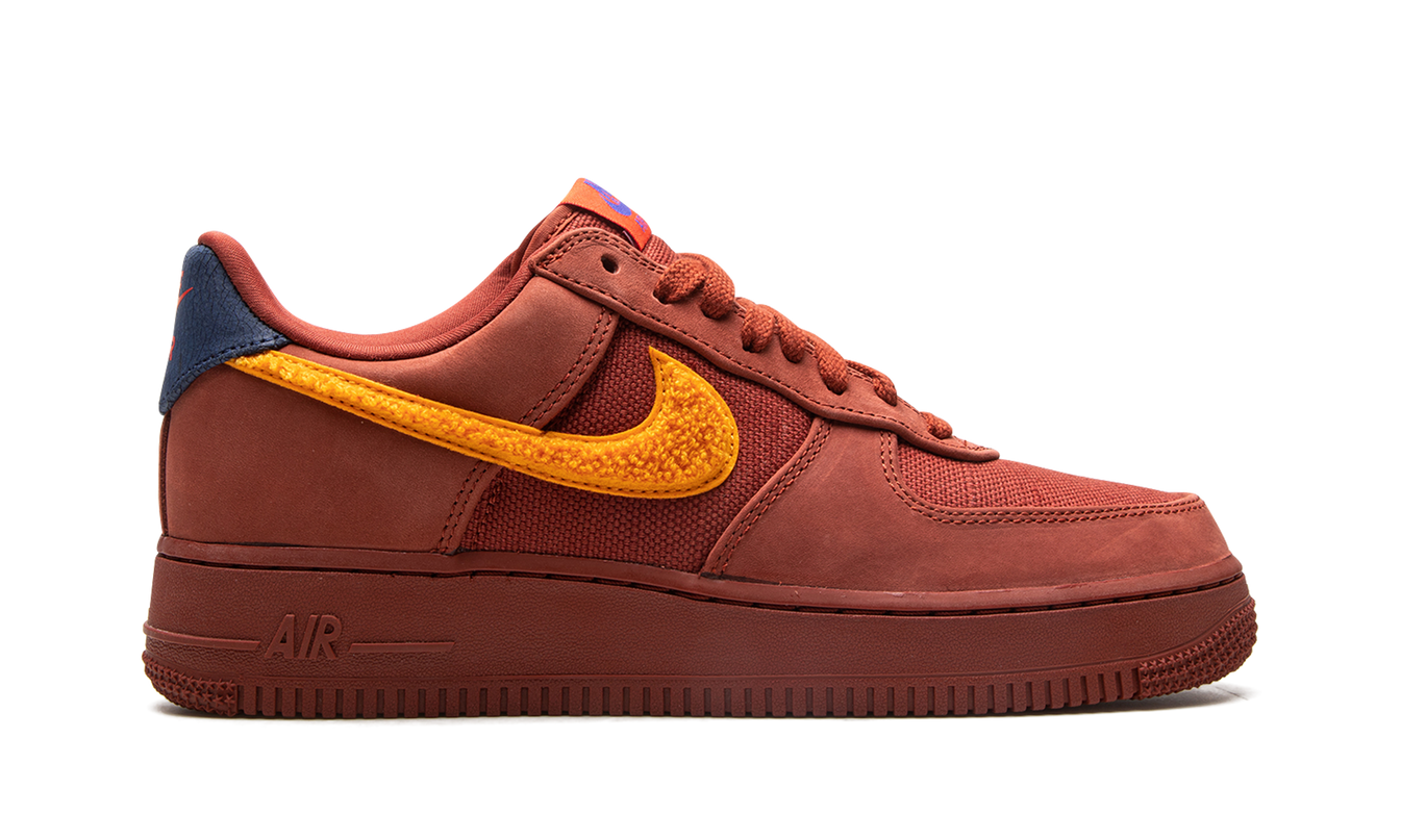 Nike Air Force 1 Low "La Familia"