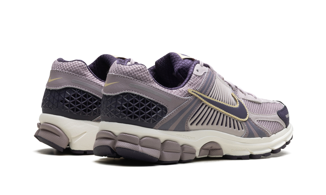 Nike Zoom Vomero 5 "Platinum Violet"