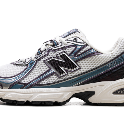 Collection image for: New Balance 740
