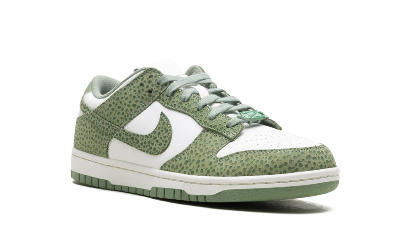 Nike Dunk Low WMNS "Safari Oil Green"