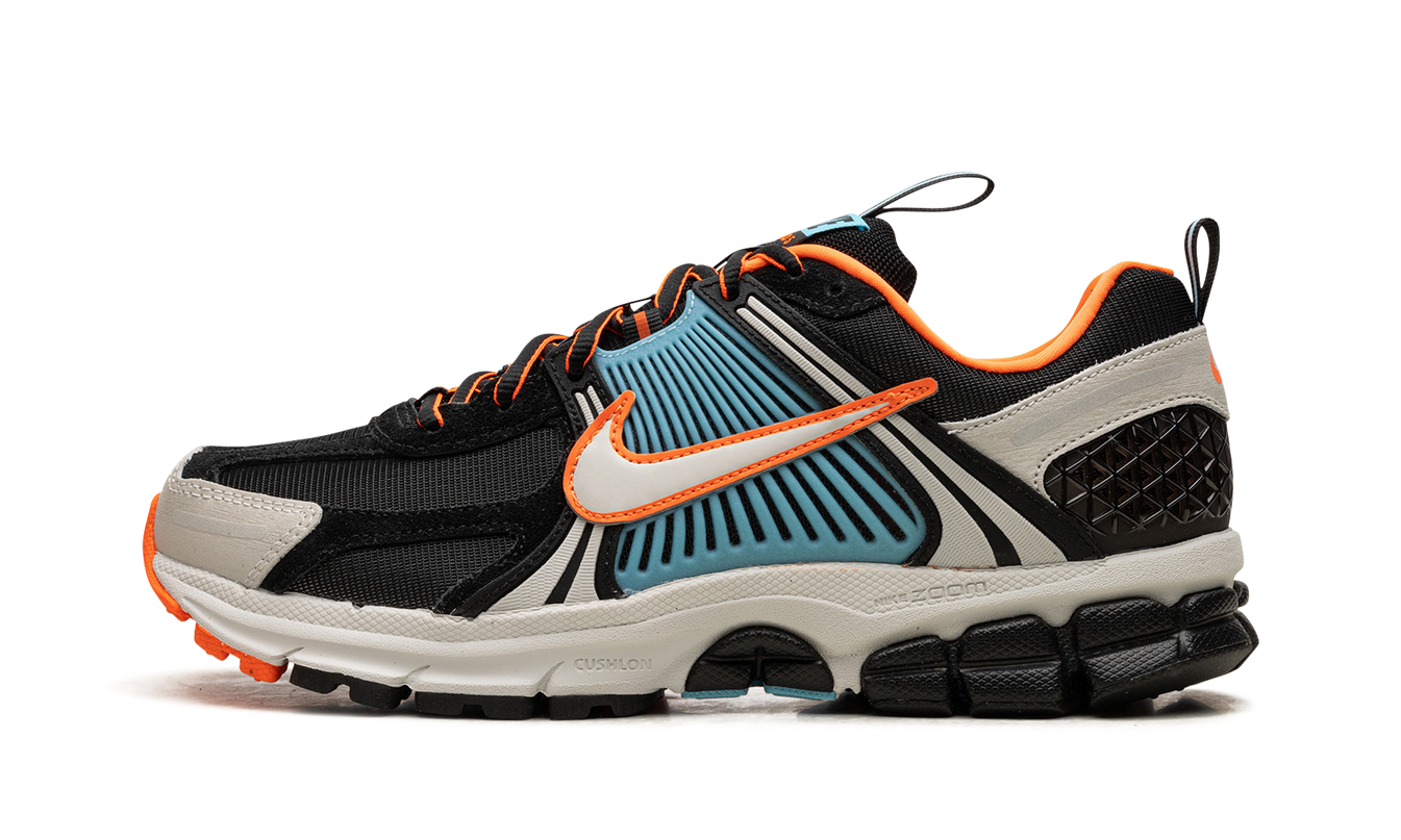 ZOOM VOMERO 5 WMNS "Schwarz/Blauer Blick"