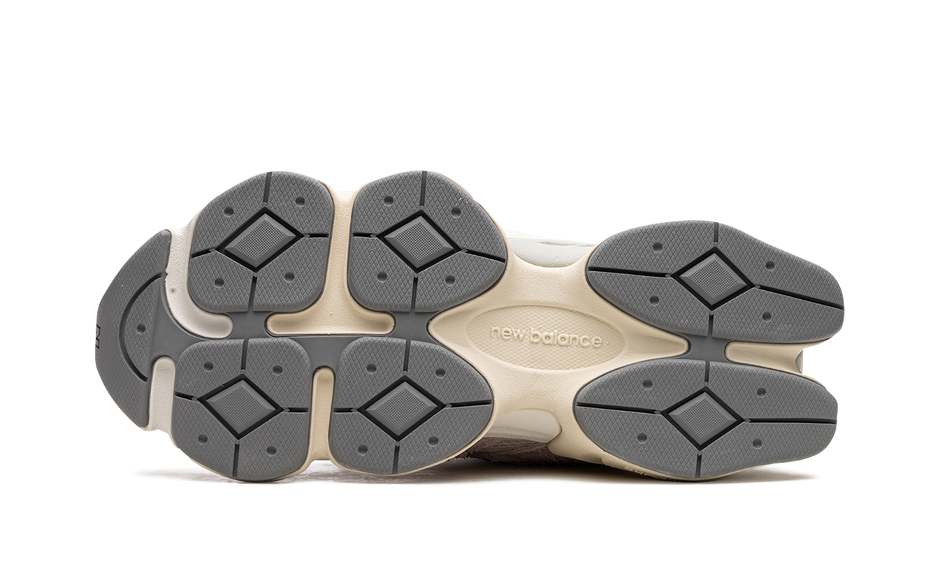 New Balance 9060 "December Sky"