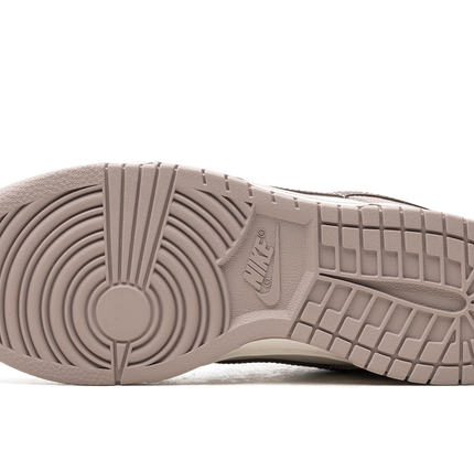 Nike Dunk Low WMNS "Diffused Taupe"