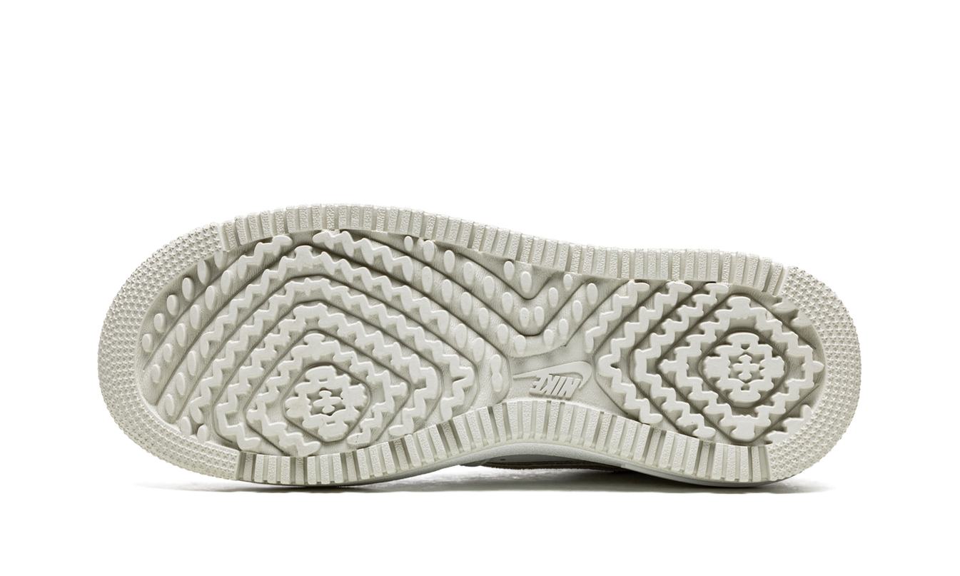 Nike Air Force 1 Luxe "Summit White"