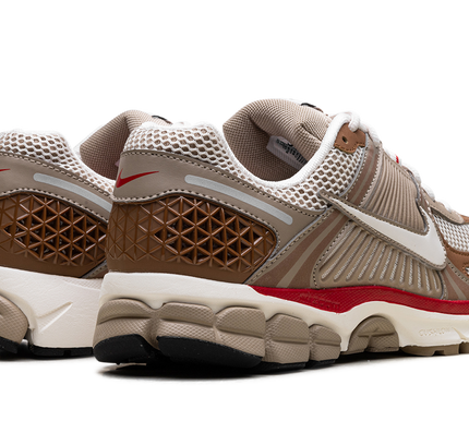 Zoom Vomero 5 WMNS „Khaki Phantom“