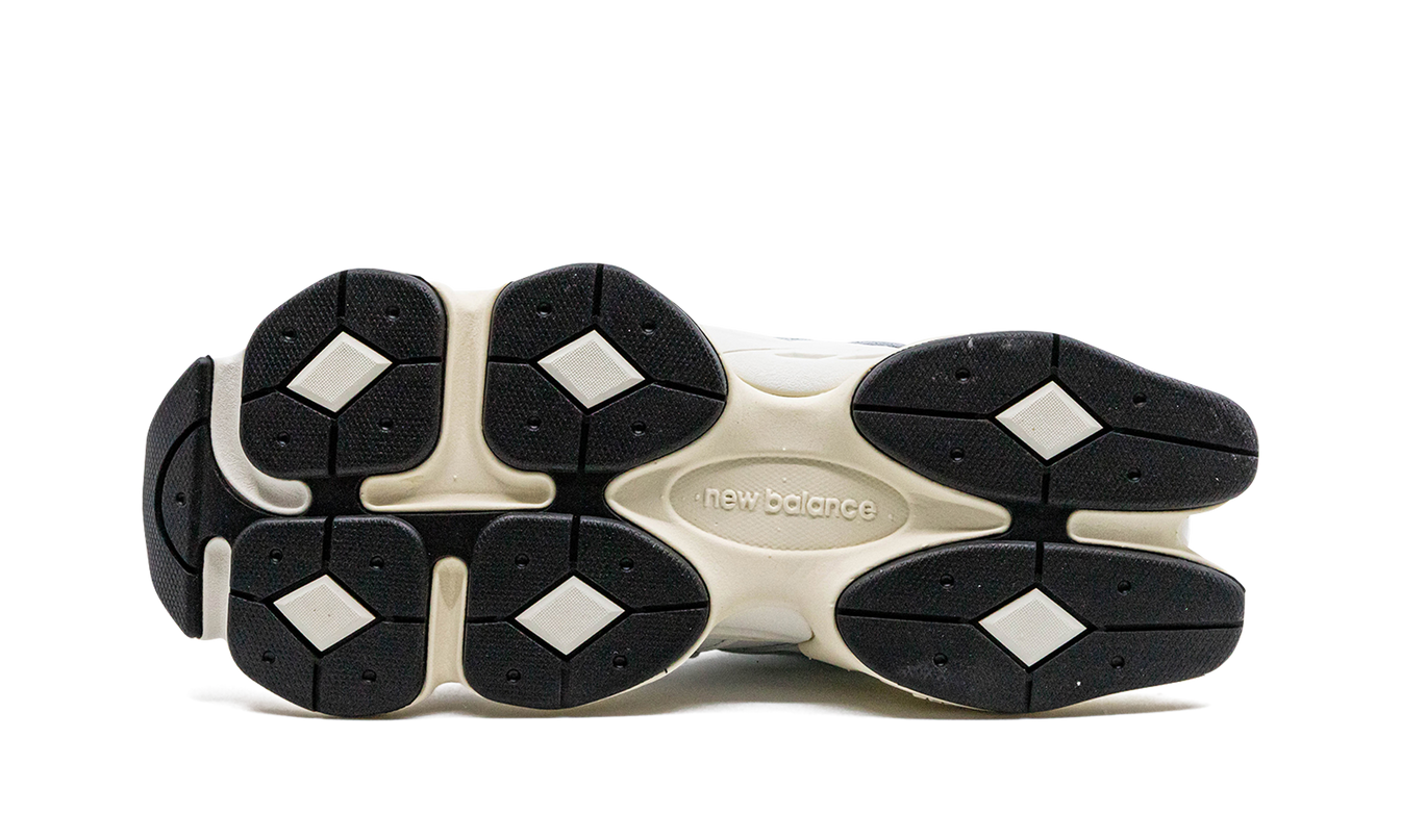 New Balance 9060 "White / Black