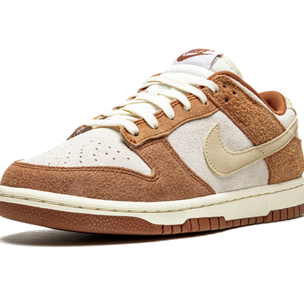 Nike Dunk Low PRM "Medium Curry"