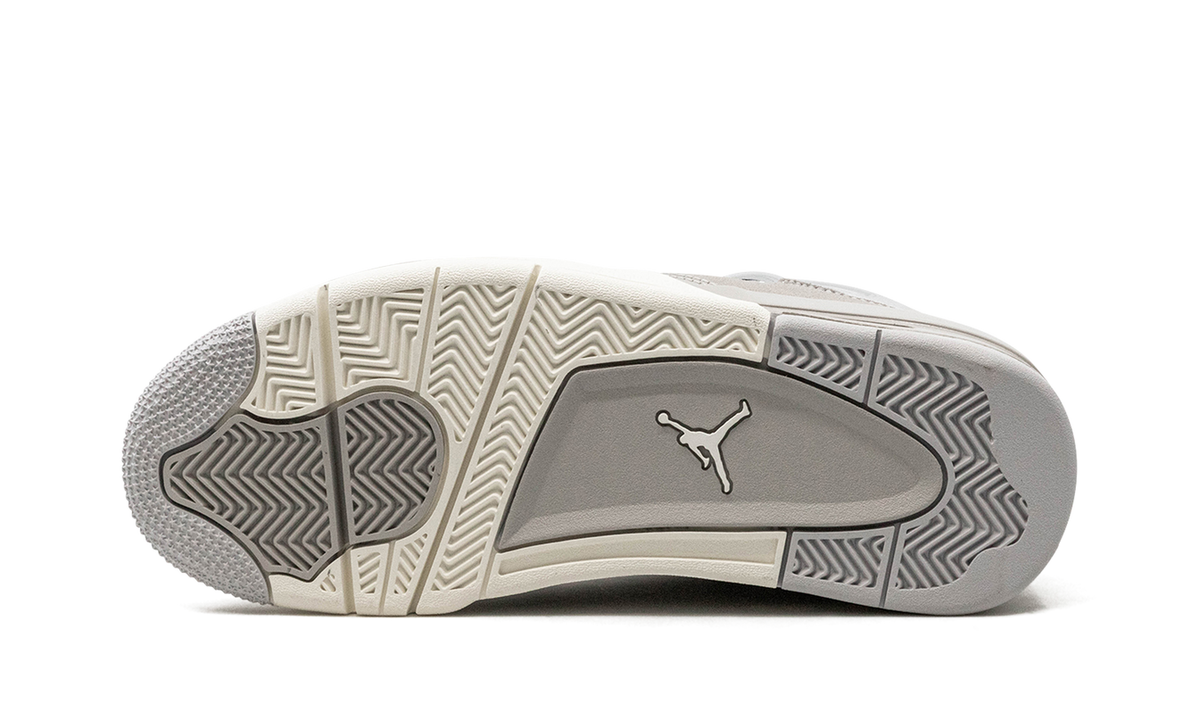 Air Jordan 4 WMNS "Frozen Moments"