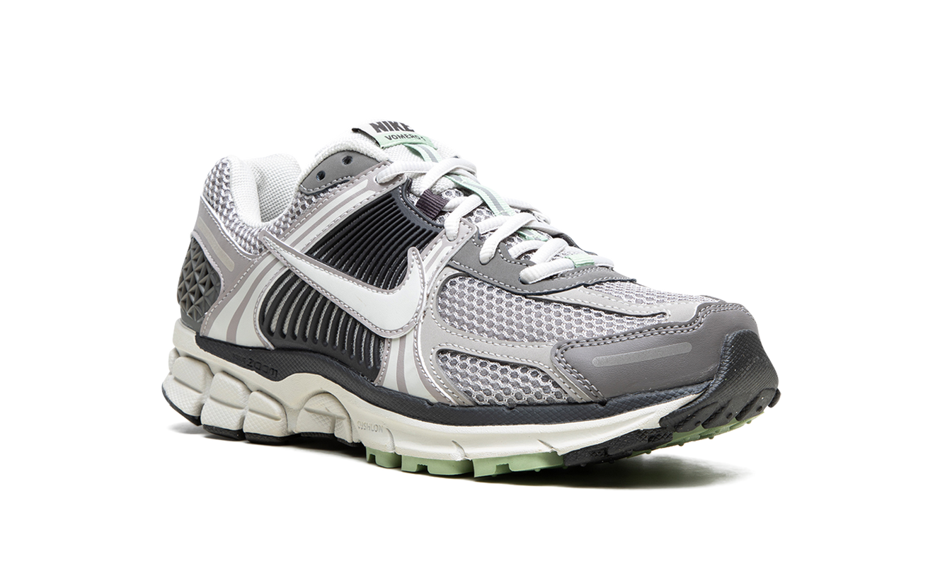 Nike Zoom Vomero 5 WMNS "Cobblestone"
