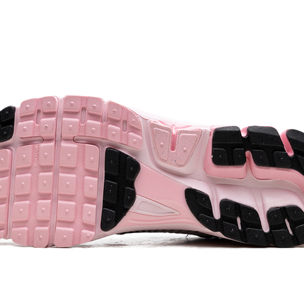 Nike Zoom Vomero 5 "Pink"
