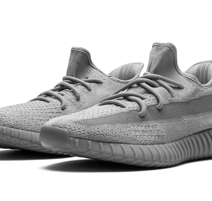 Yeezy Boost 350 V2 „Stahlgrau“
