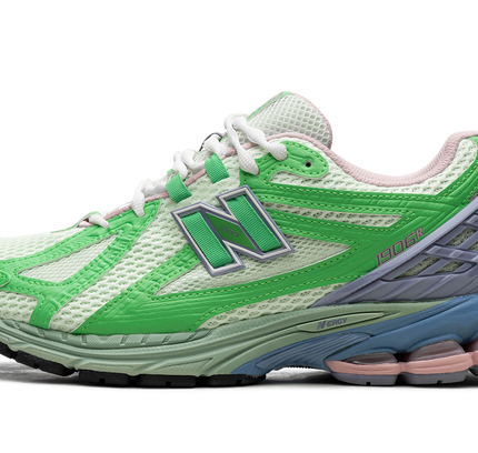New Balance 1906R "Green Astral Purple"