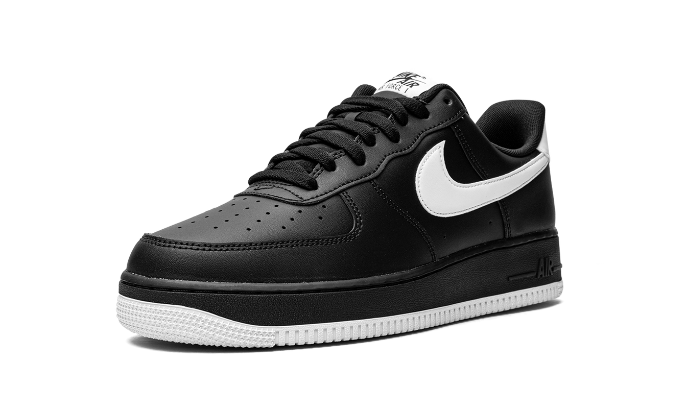 Nike Air Force 1 '07 "Black / White"
