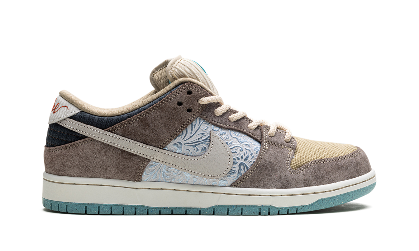 Nike Dunk SB Low "Big Money Savings"