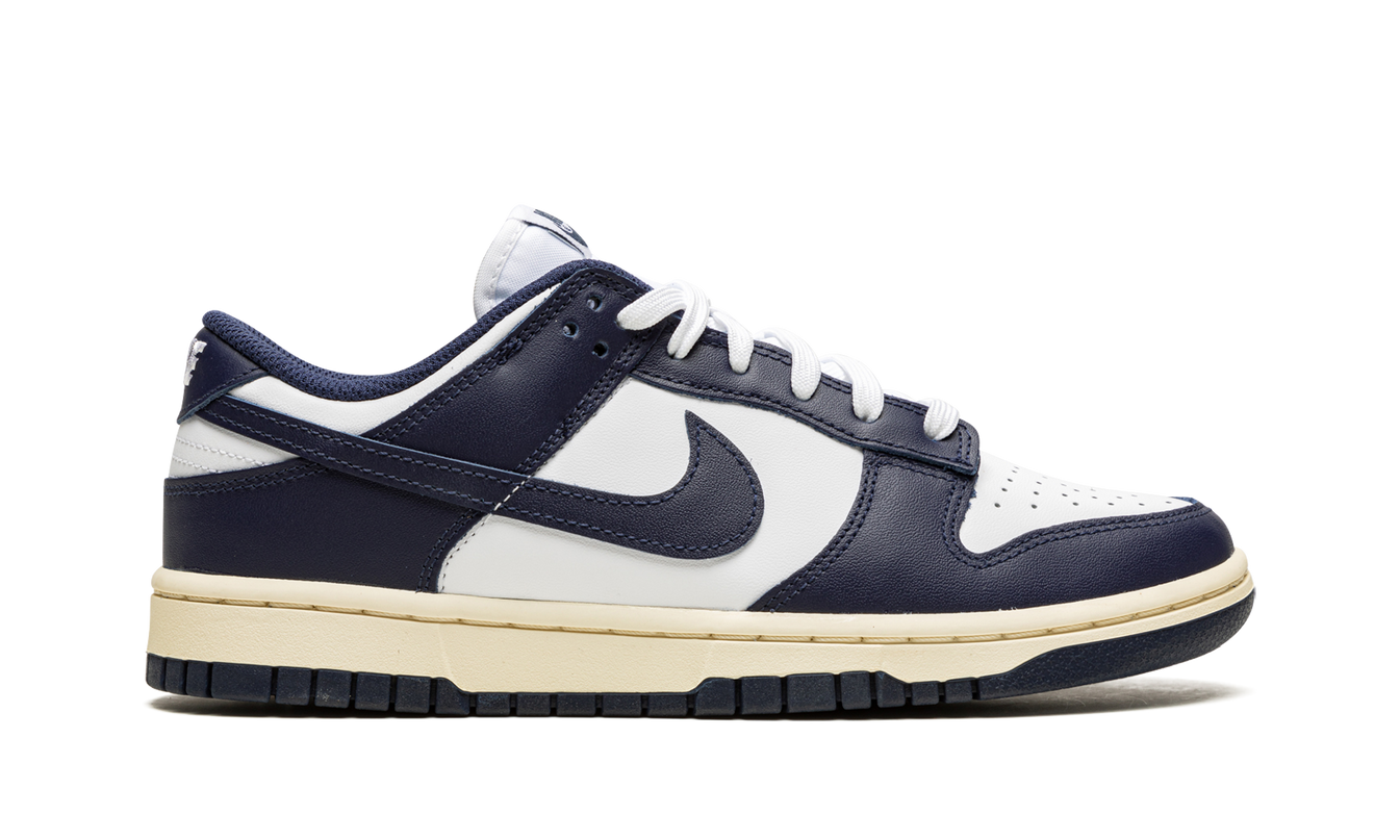 Nike Dunk Low WMNS "Vintage Navy"